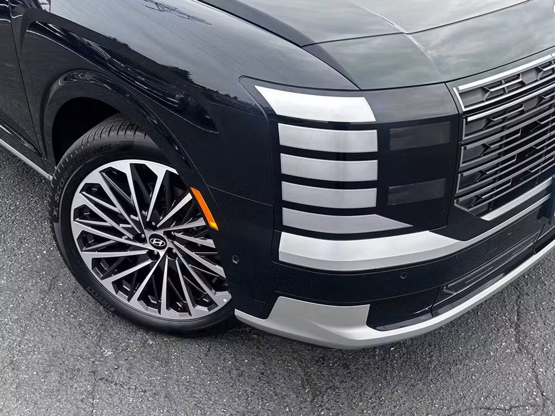 2026 Hyundai Palisade Hybrid Calligraphy - Image 2