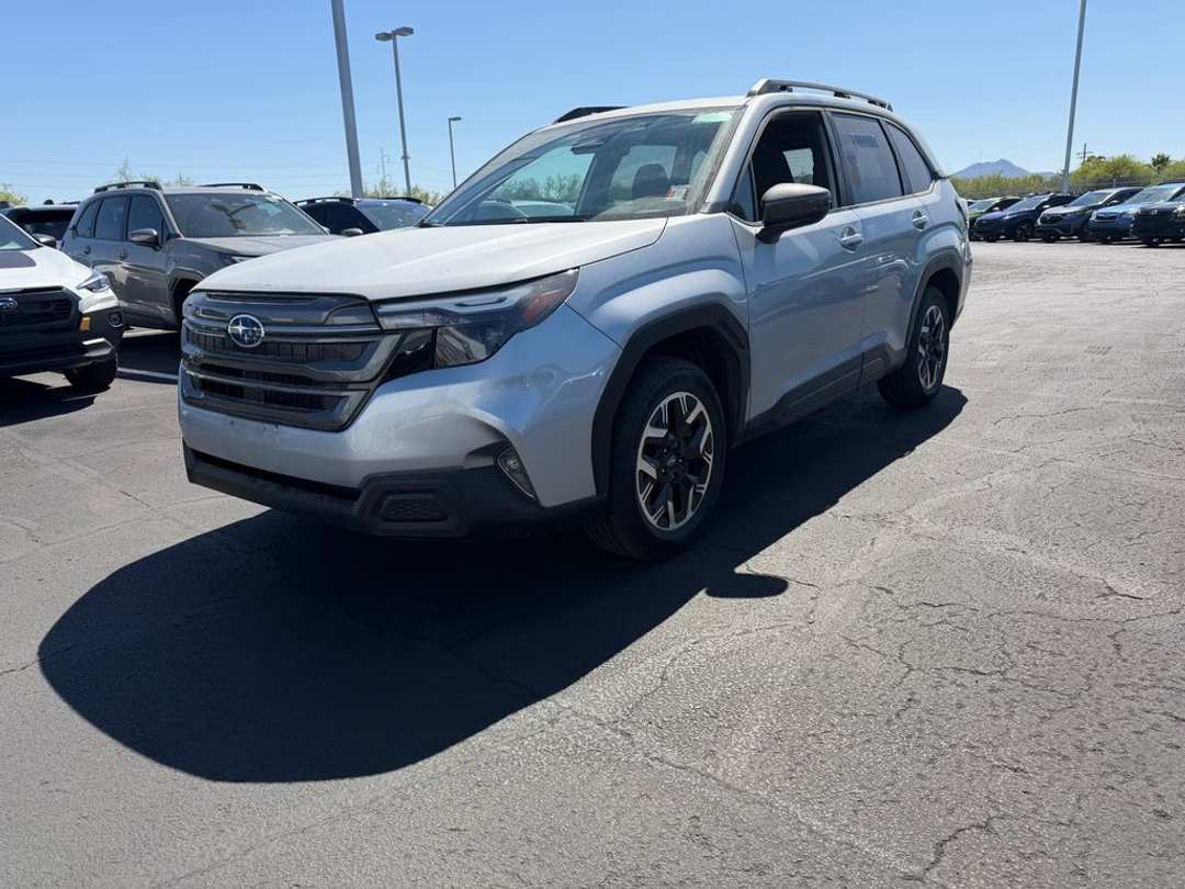 2025 Subaru Forester Premium - Image 3