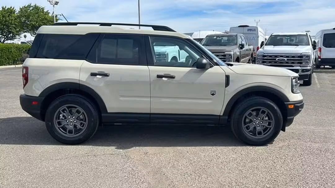 2024 Ford Bronco Sport Big Bend - Image 2