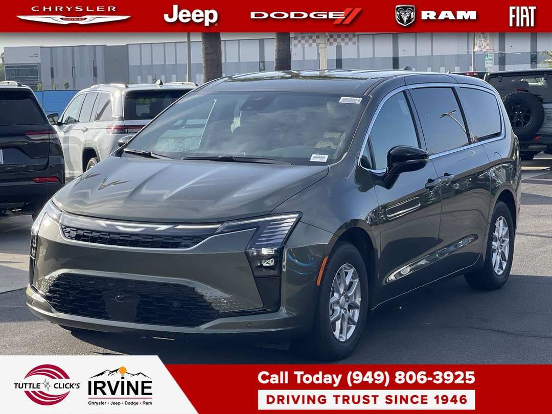 2027 Chrysler Pacifica Select - Image 3