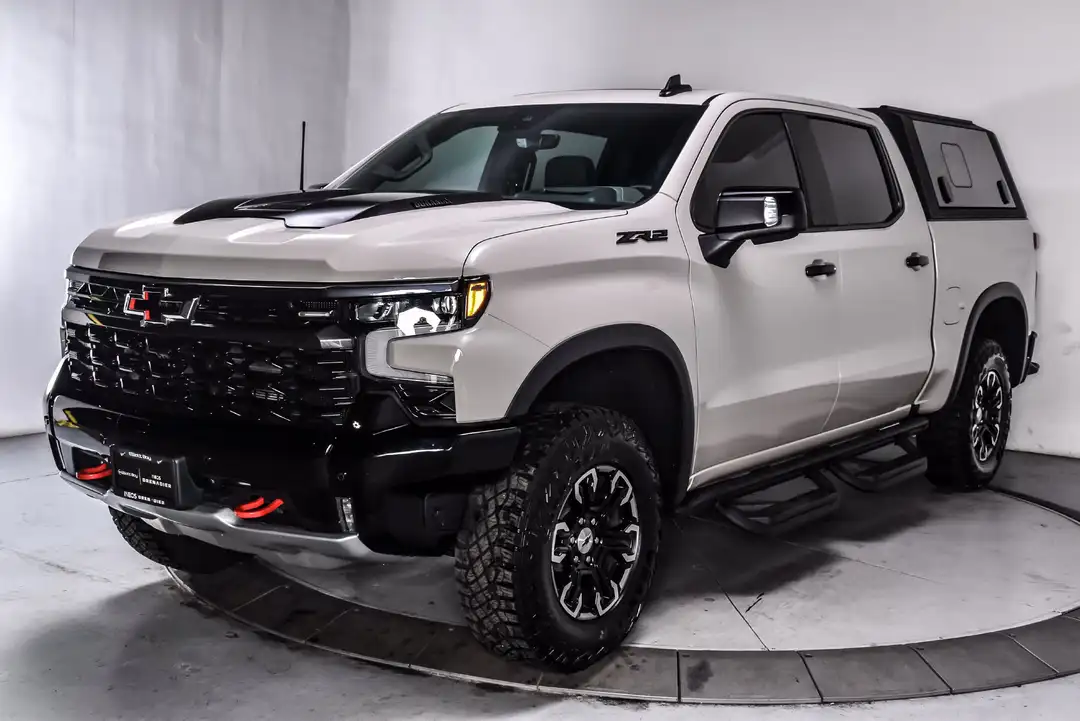 2026 Chevrolet Silverado 1500 ZR2 - Image 3