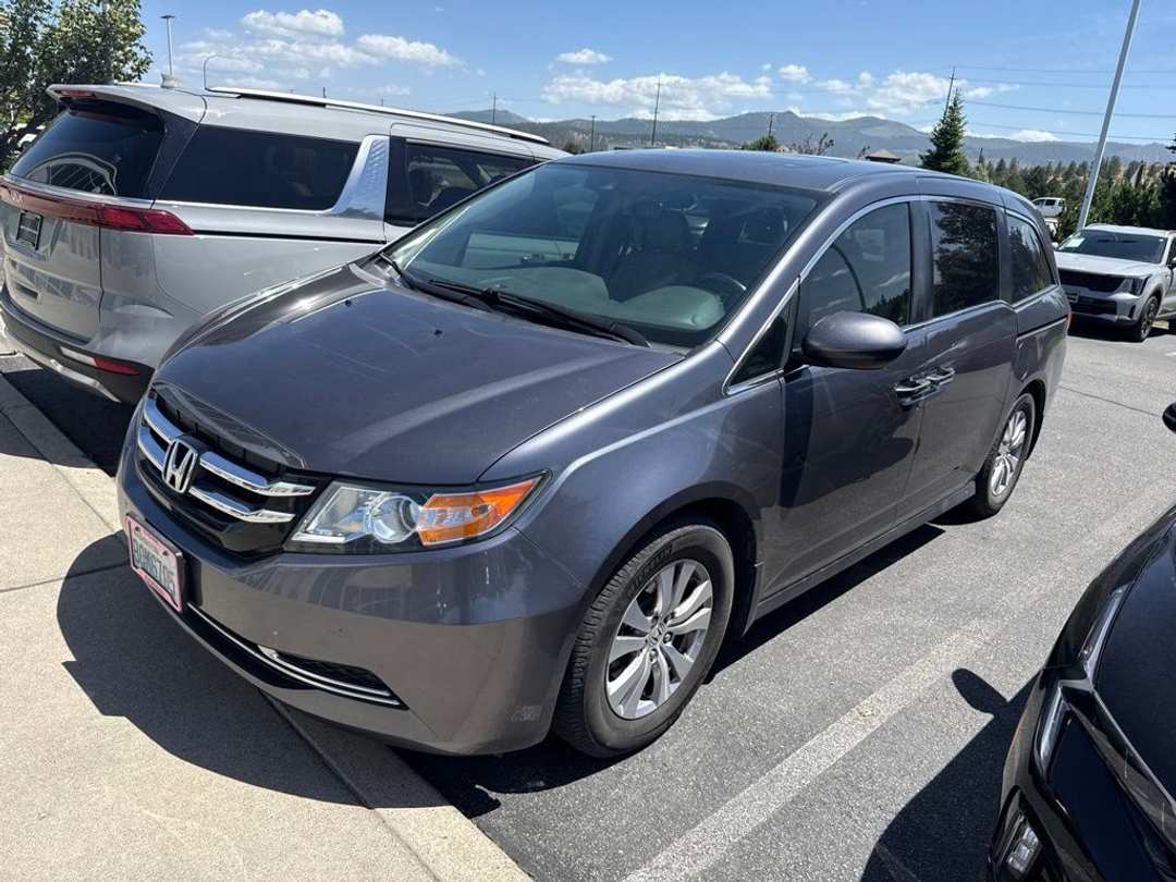 2016 Honda Odyssey EXL - Image 2