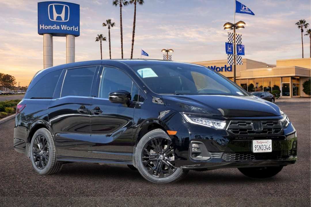 2025 Honda Odyssey SportL - Image 2