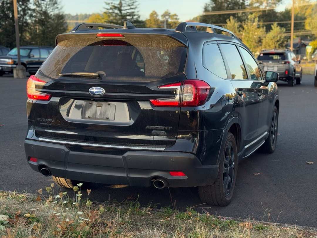 2023 Subaru Ascent Onyx Edition - Image 2