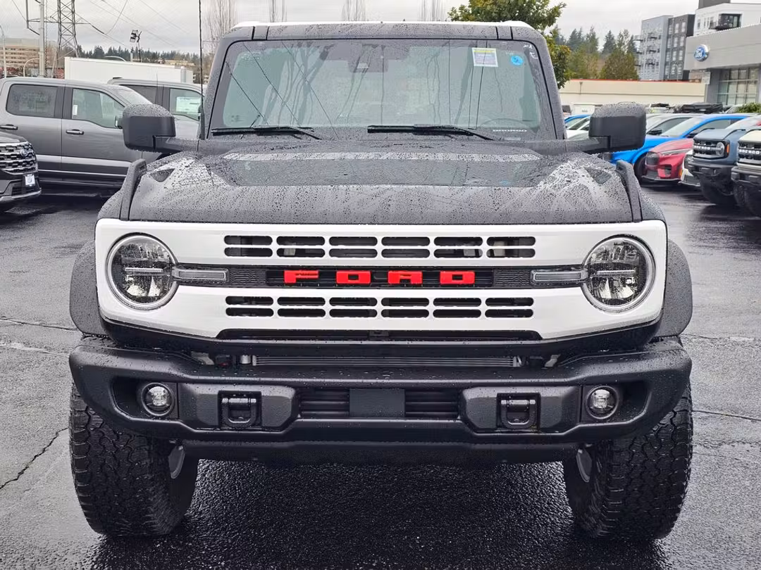 2025 Ford Bronco Heritage Edition - Image 2
