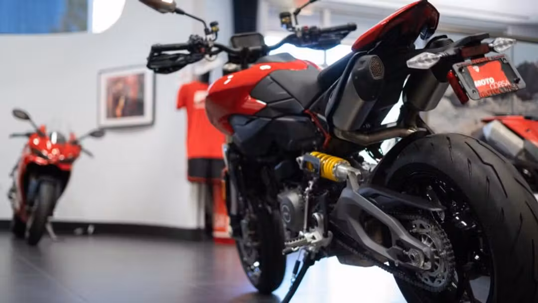 2026 Ducati Hypermotard V2 - Image 2