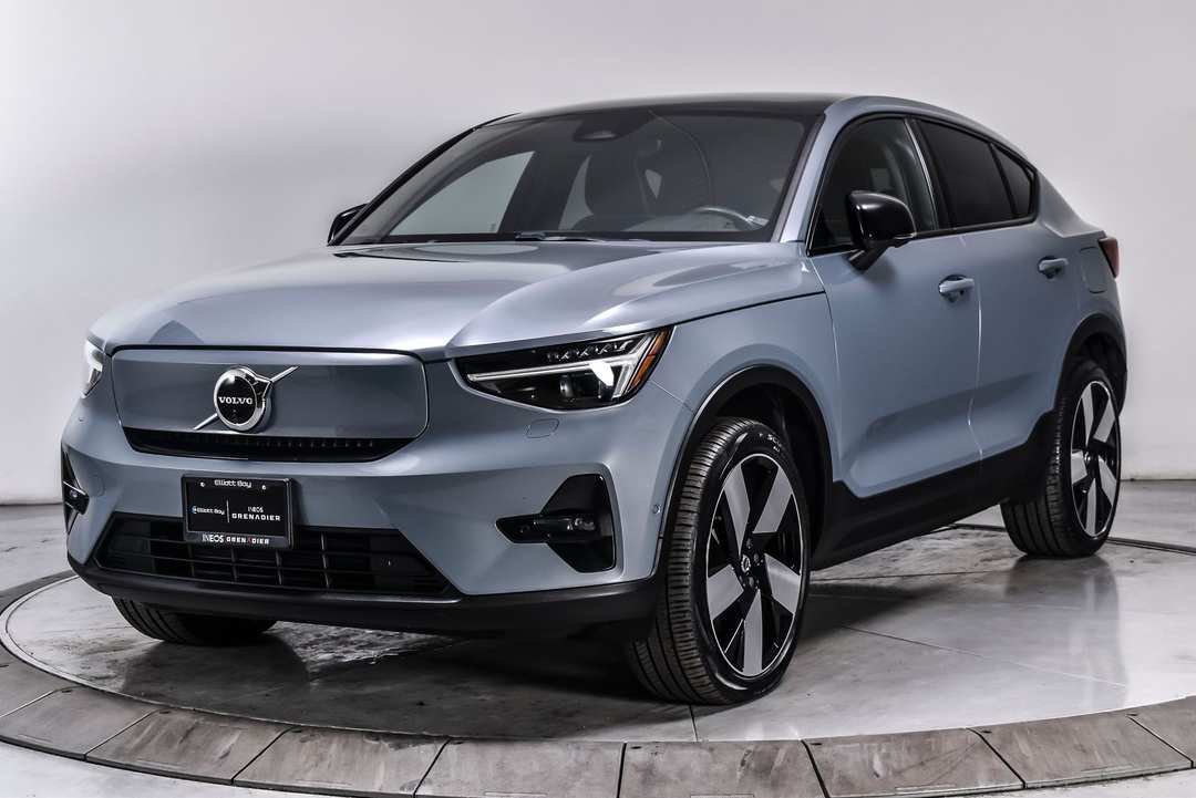 2023 Volvo C40 Recharge Pure Ultimate - Image 2