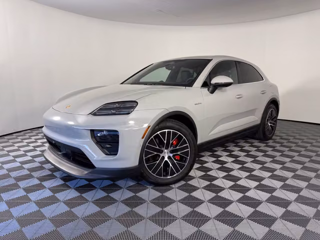 2026 Porsche Macan 4S