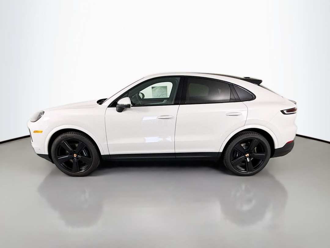 2026 Porsche Cayenne - Image 2