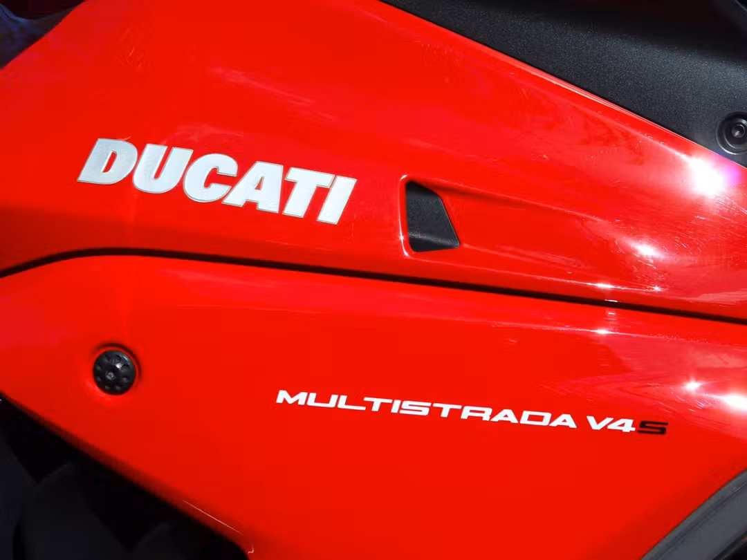 2022 Ducati Multistrada V4 S Travel & Radar - Image 3