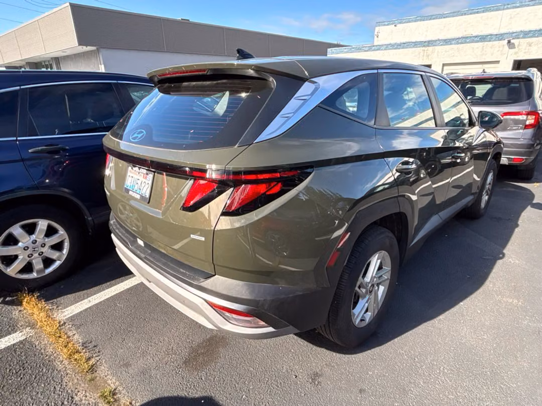 2025 Hyundai Tucson SE - Image 3