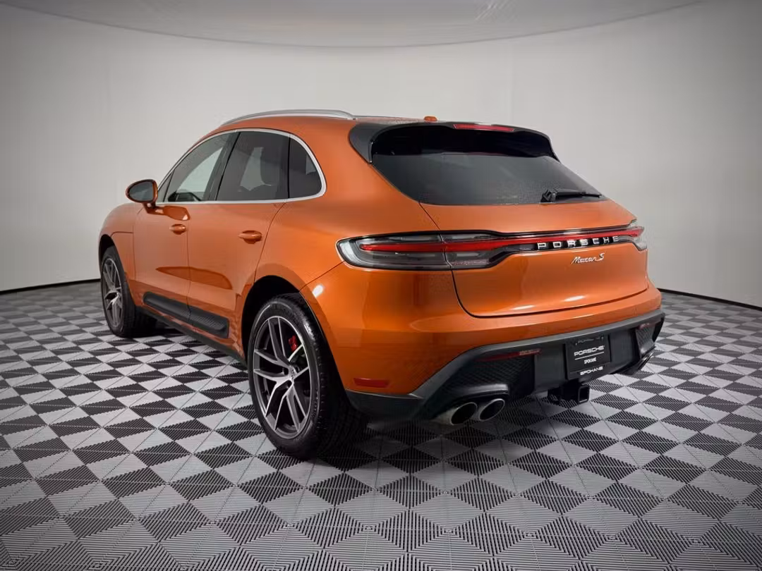 2022 Porsche Macan S - Image 3