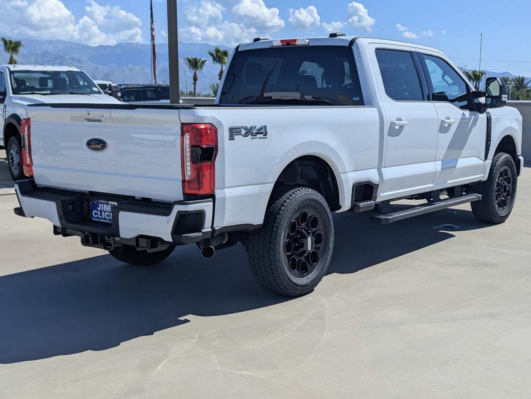 2026 Ford Super Duty F-350 Srw LARIAT - Image 2
