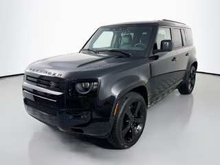 2026 Land Rover Defender 110 XDynamic SE