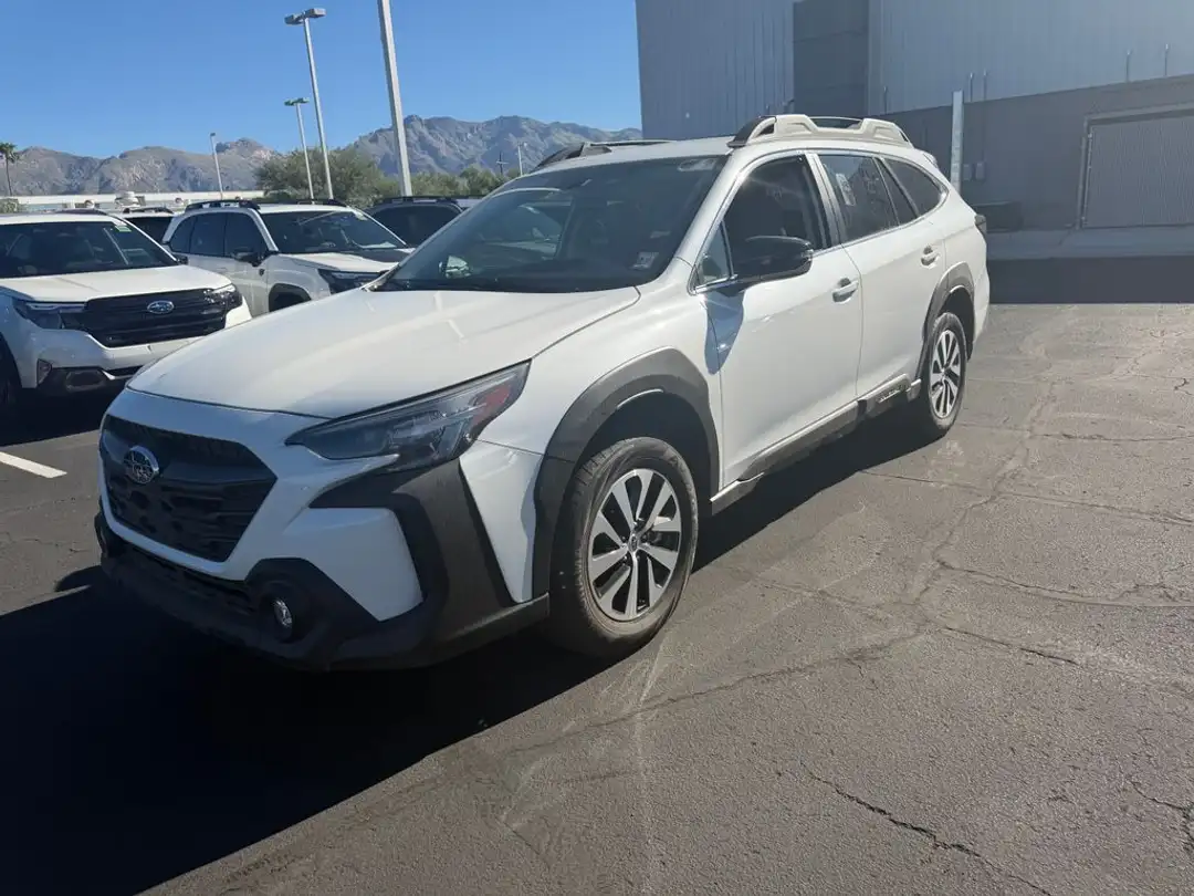 2025 Subaru Outback Premium - Image 3