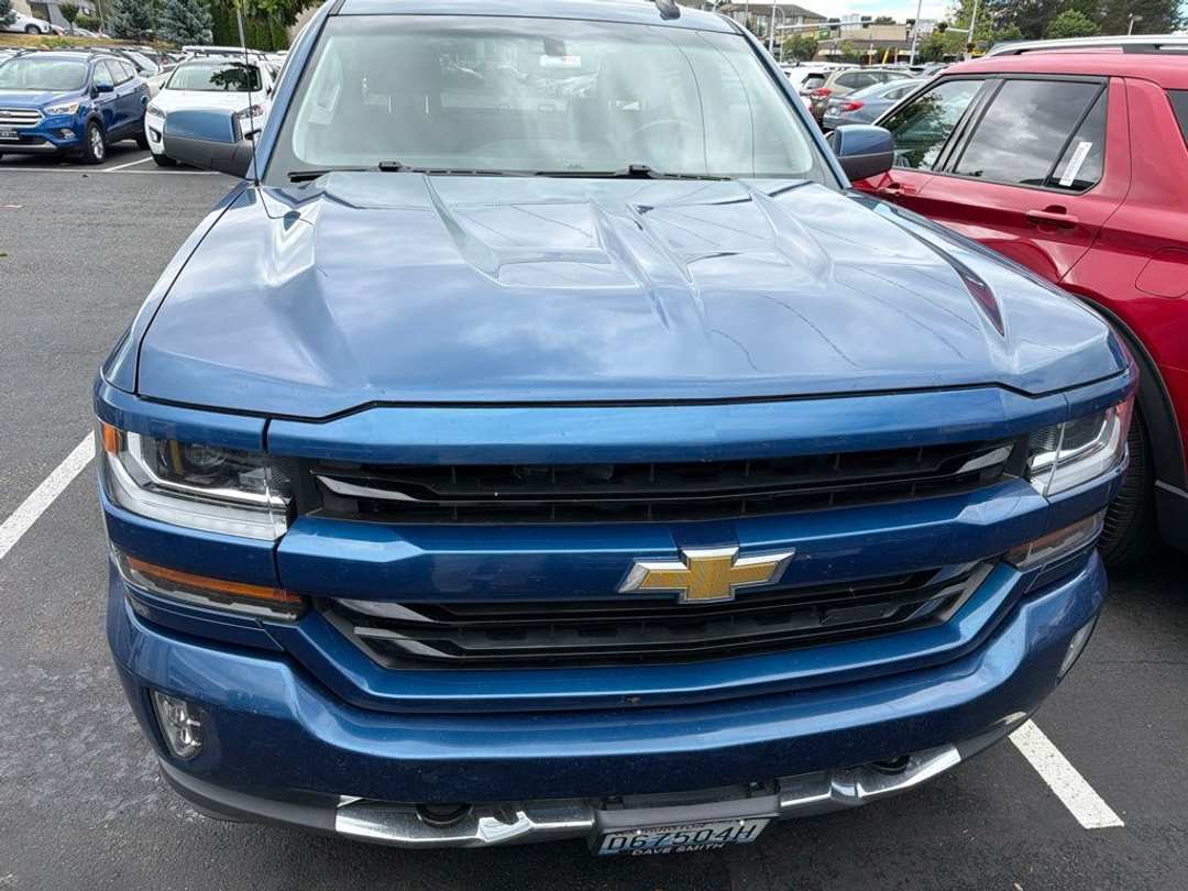 2017 Chevrolet Silverado 1500 LT - Image 2