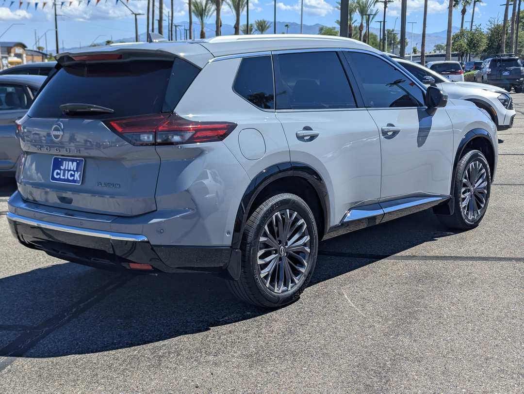 2024 Nissan Rogue Platinum - Image 2