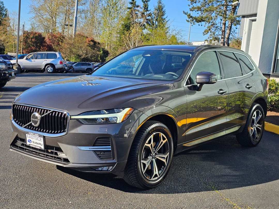2022 Volvo Xc60 B5 Momentum - Image 3