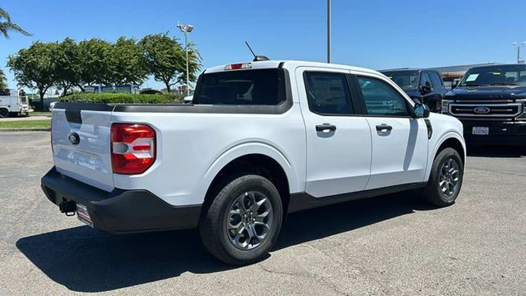 2026 Ford Maverick XLT - Image 3