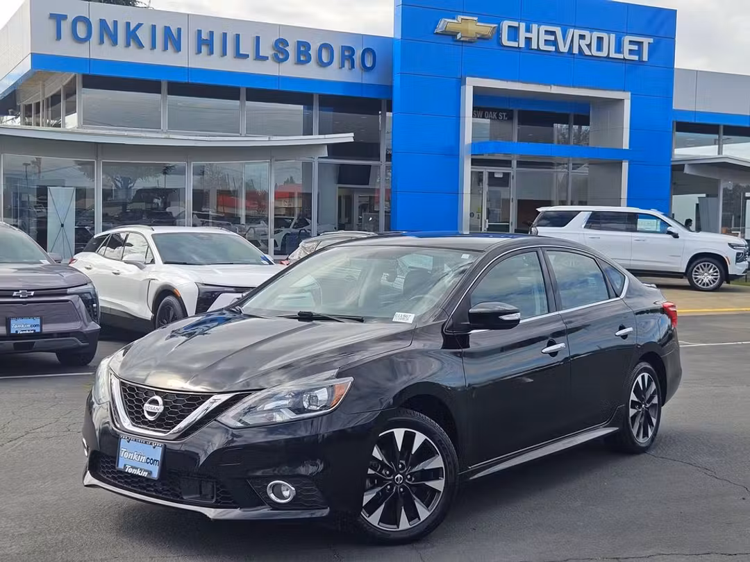 2019 Nissan Sentra SR - Image 2