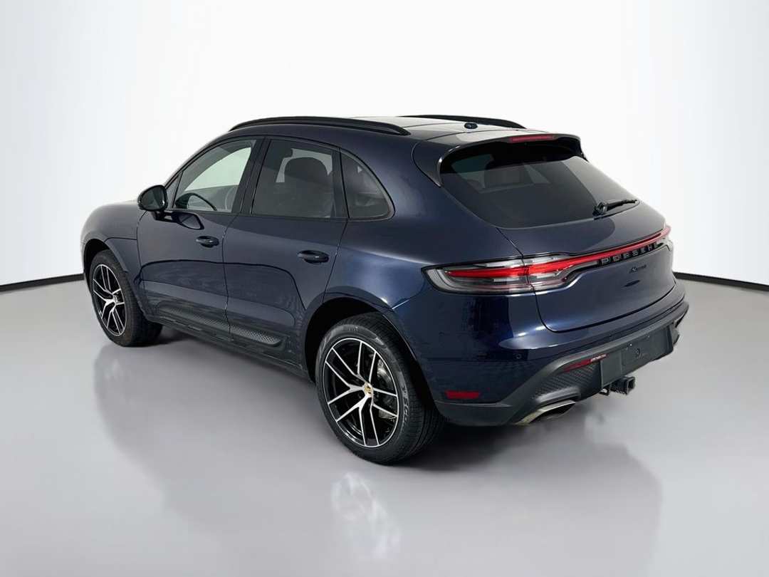 2023 Porsche Macan - Image 3