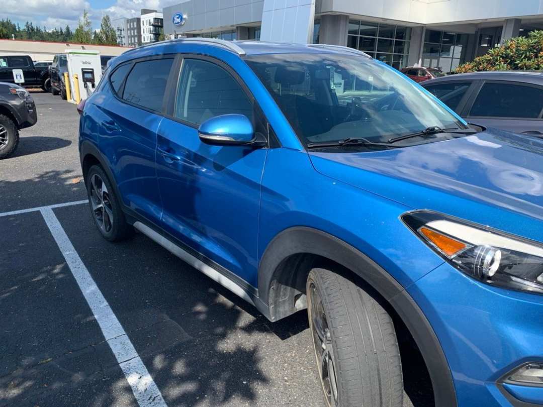 2017 Hyundai Tucson Sport - Image 2