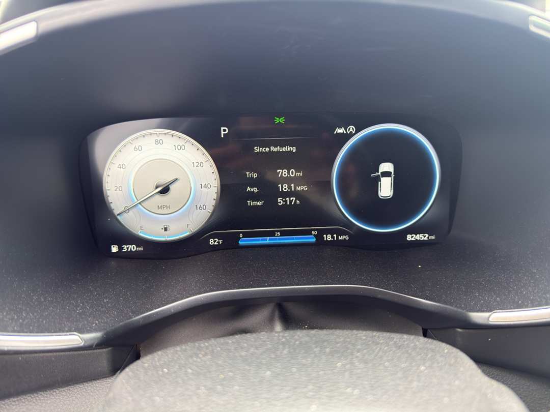 2021 Hyundai Santa Fe SEL - Image 2
