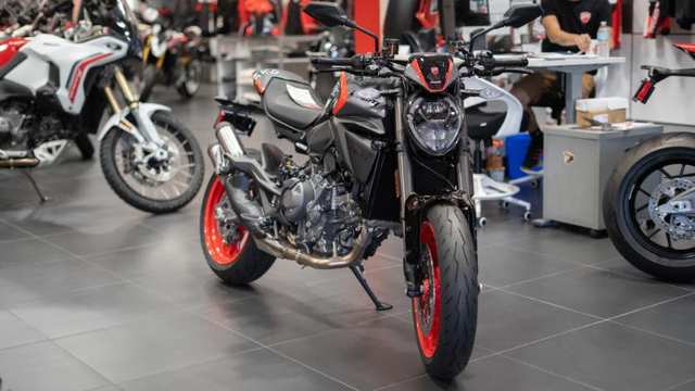 2026 Ducati Monster Plus V2