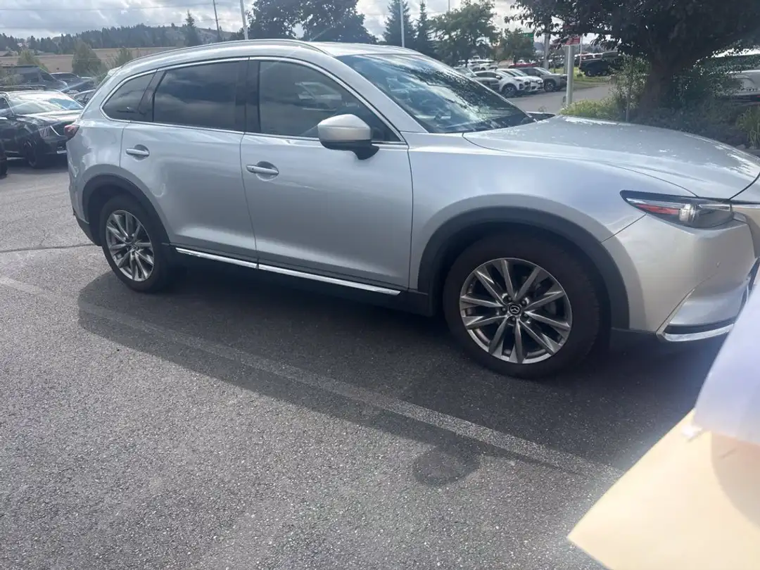 2018 MAZDA CX-9 Grand Touring - Image 2