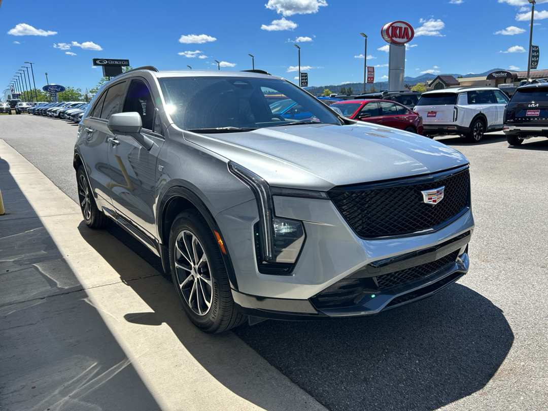 2024 Cadillac Xt4 Sport - Image 3