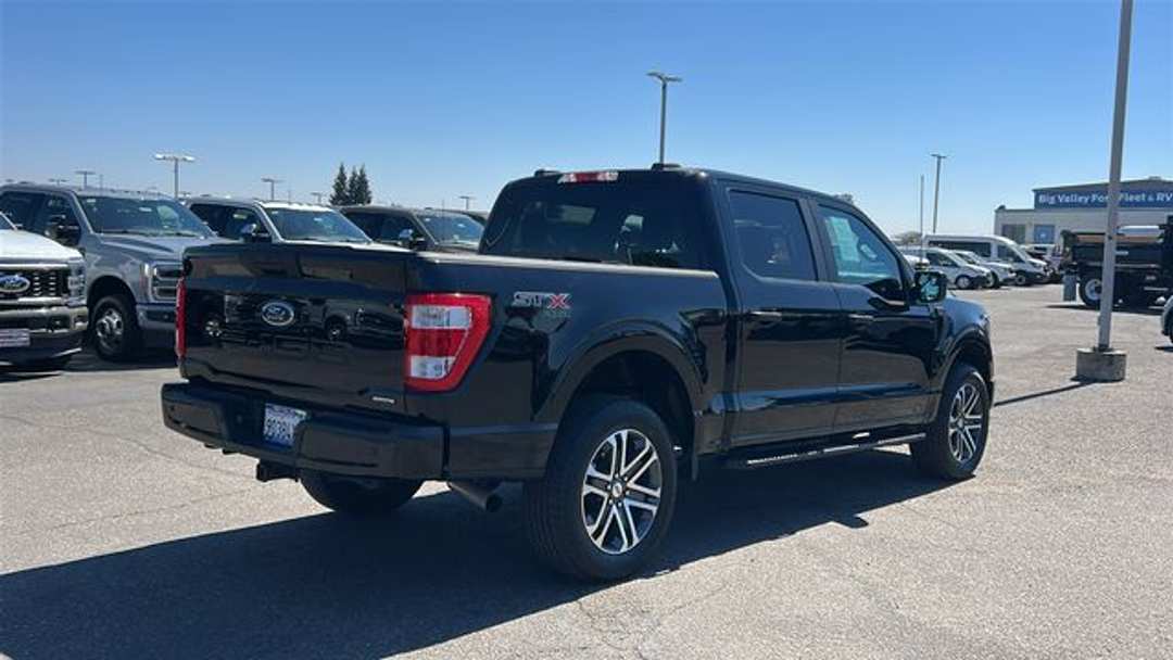 2023 Ford F-150 XL - Image 3