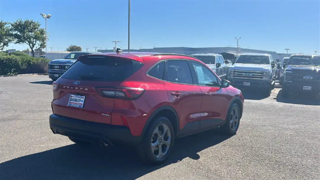 2025 Ford Escape STLine Select - Image 3