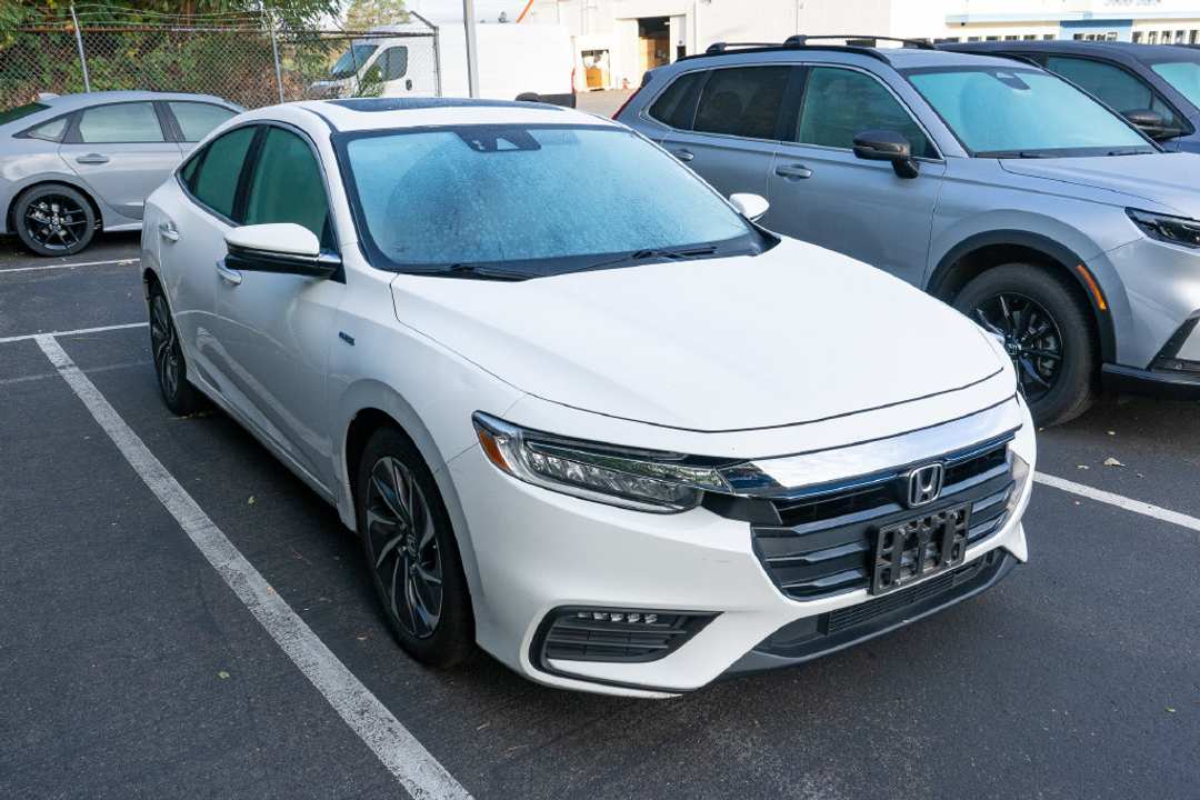 2019 Honda Insight Touring - Image 3