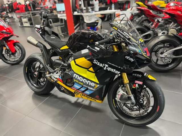 2024 Ducati Bezzecchi V4 S Replica Panigale V4
