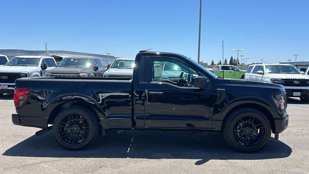 2026 Ford F-150 XL - Image 2