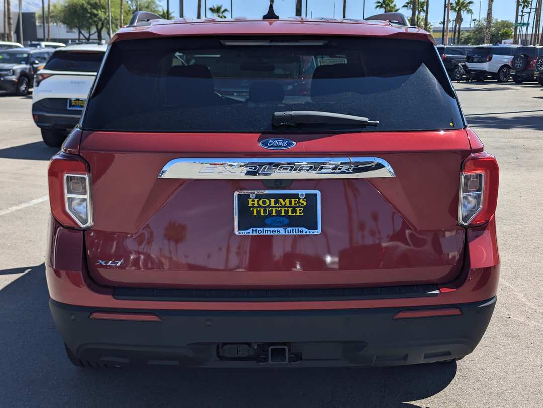 2024 Ford Explorer XLT - Image 3