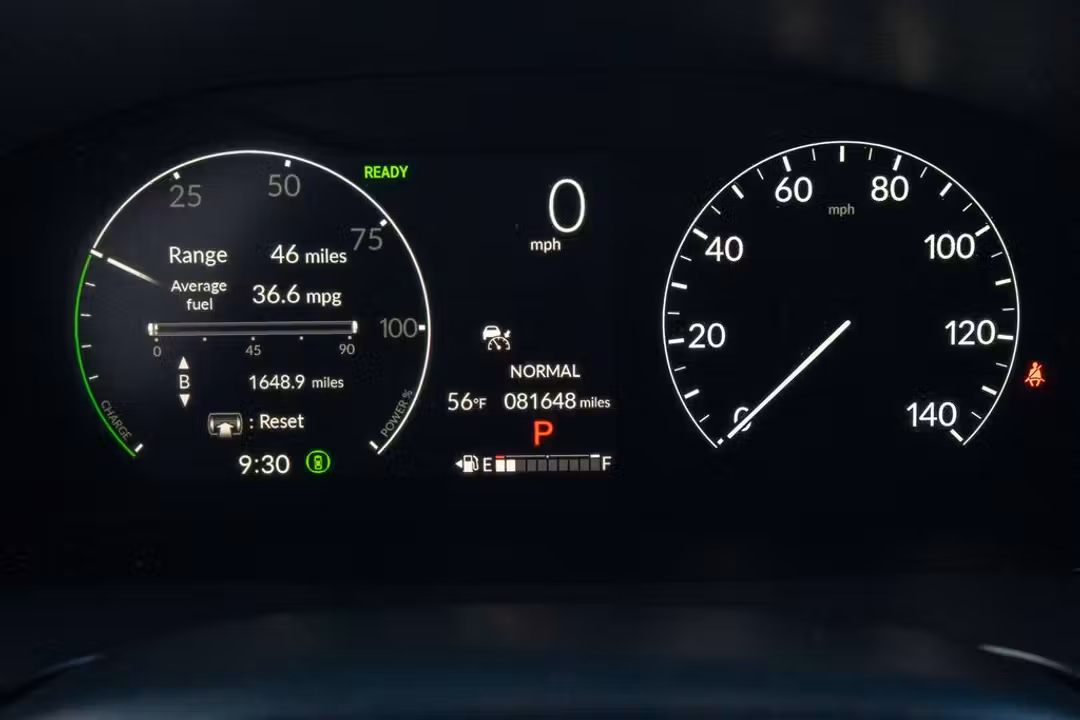 2023 Honda Cr-V Hybrid Sport Touring - Image 3