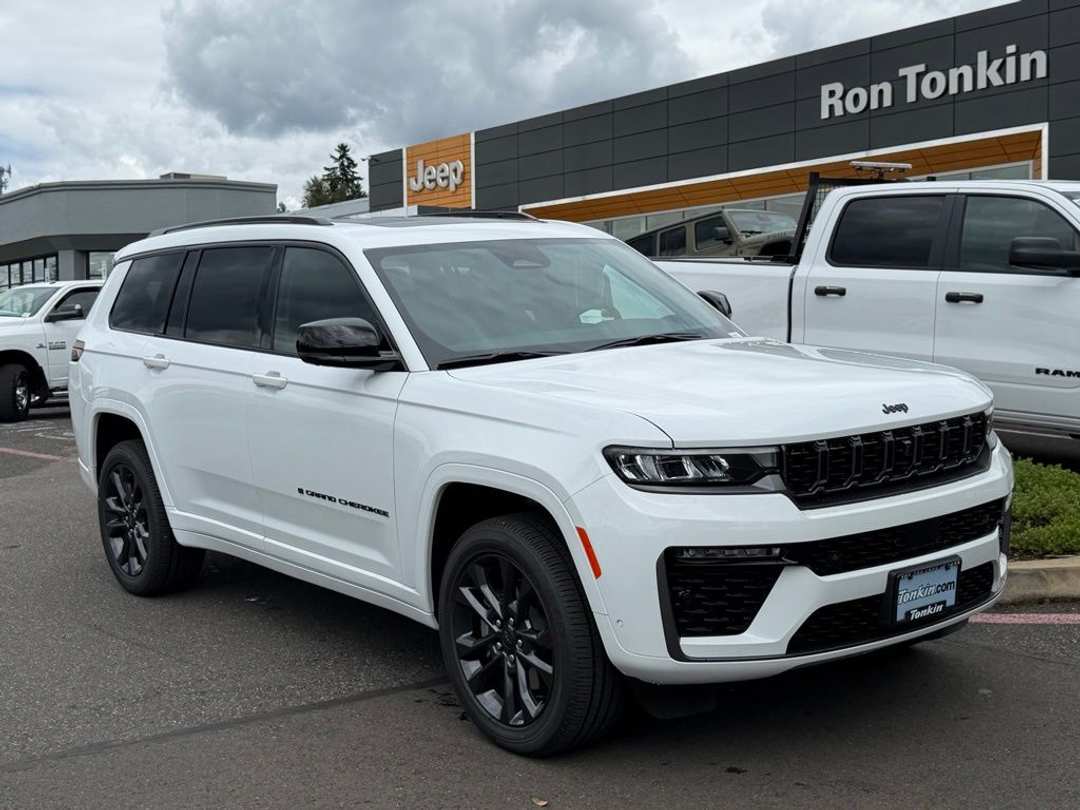 2026 Jeep Grand Cherokee L Limited - Image 2