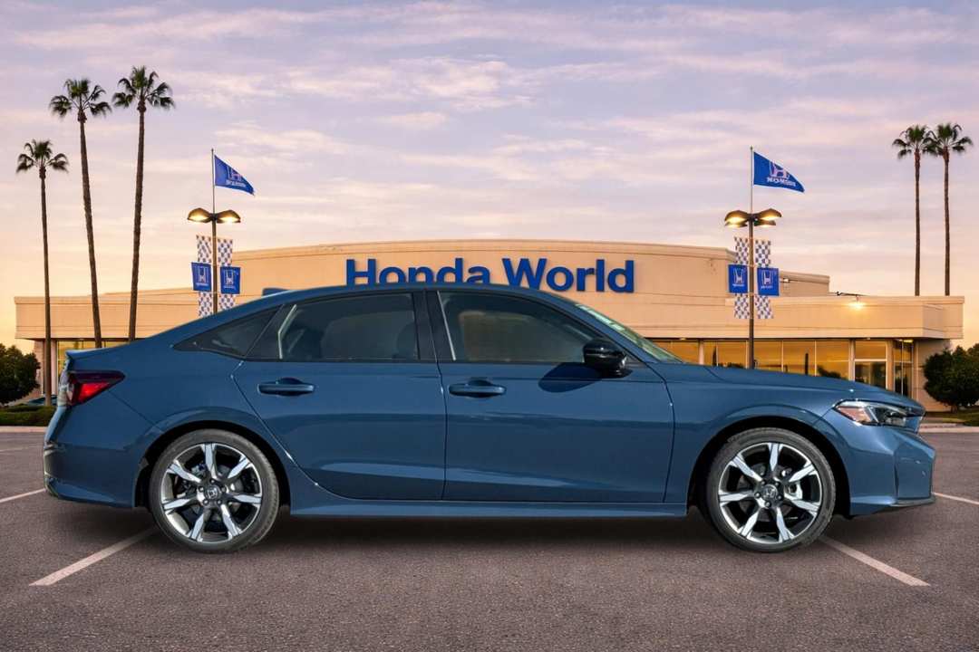 2026 Honda Civic Hybrid Sport Touring - Image 3