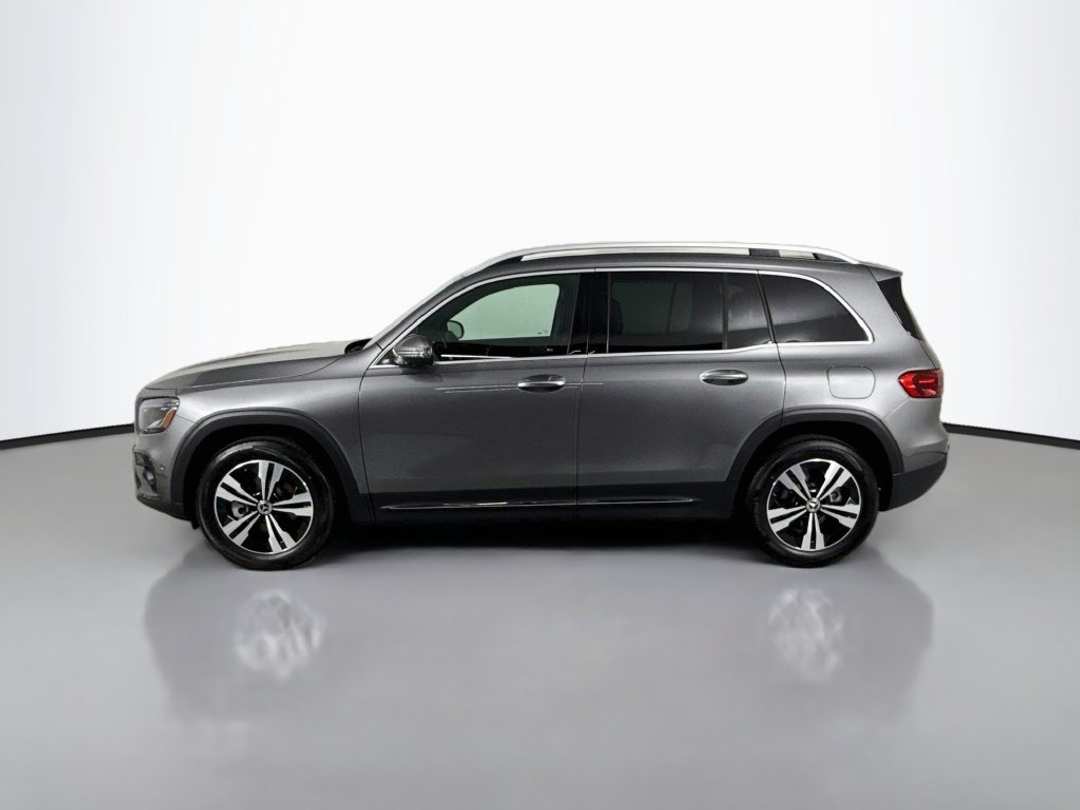 2026 Mercedes-Benz GLB 250 - Image 2