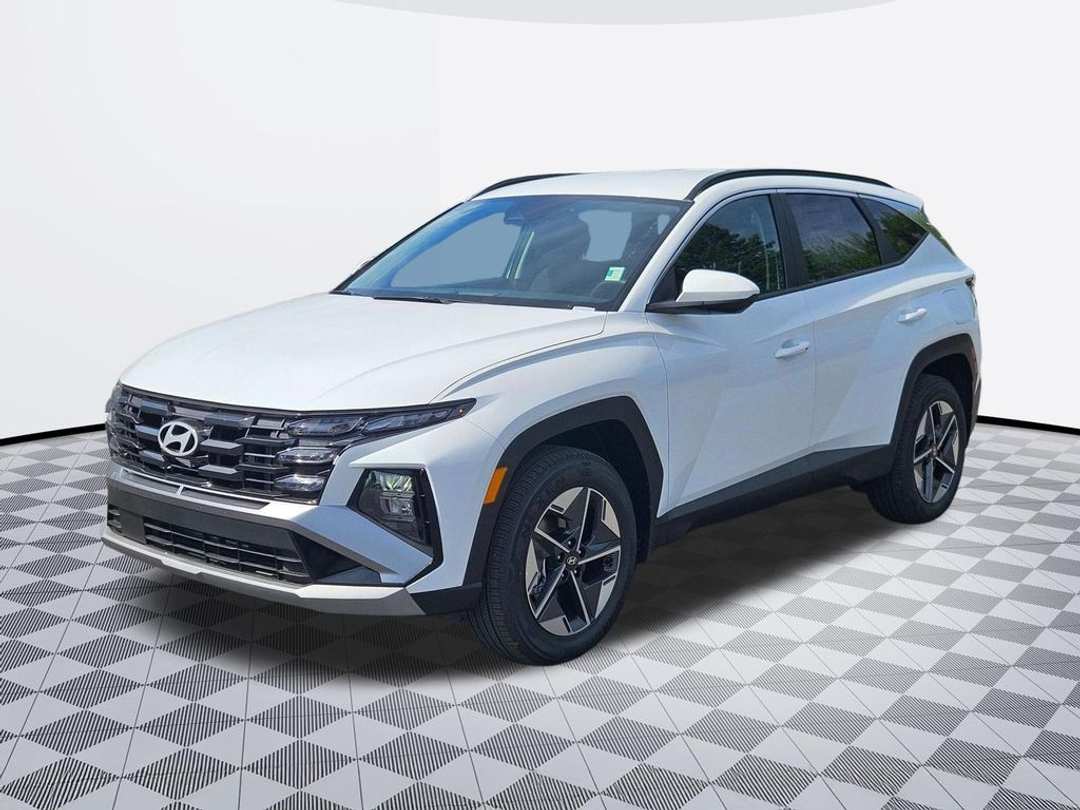 2026 Hyundai Tucson Hybrid SEL - Image 2