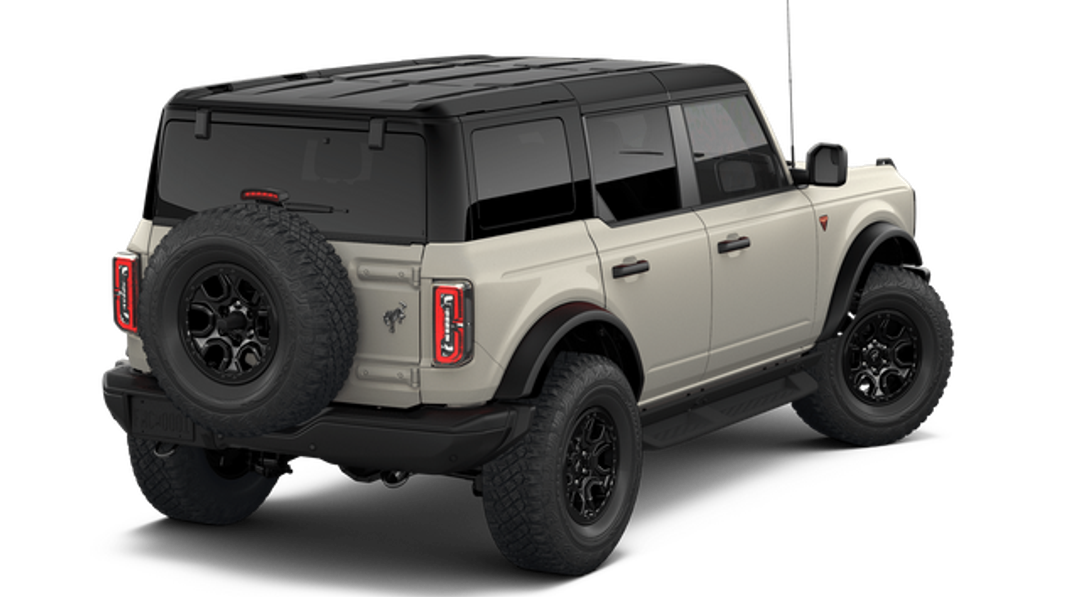2026 Ford Bronco Badlands - Image 3