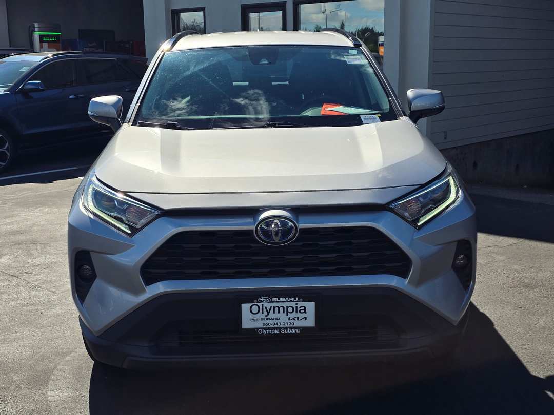 2021 Toyota Rav4 Hybrid XLE - Image 2