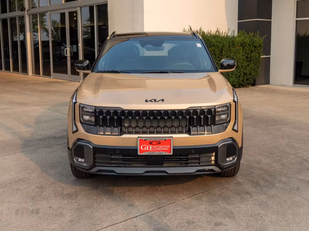 2027 Kia Seltos XLine S - Image 2