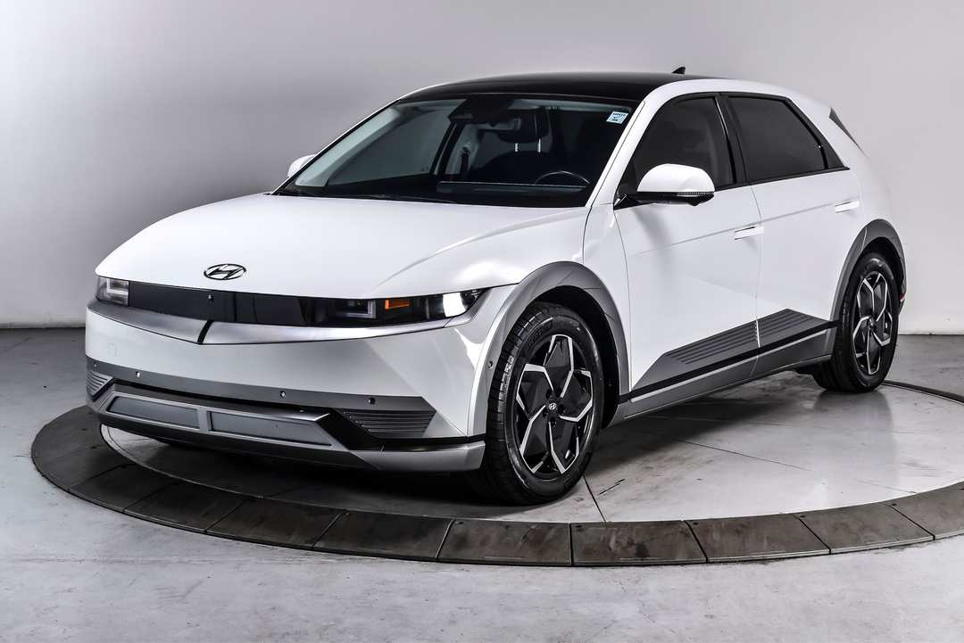 2024 Hyundai Ioniq 5 Limited - Image 2