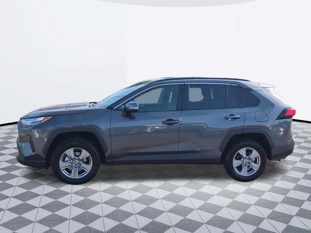 2024 Toyota Rav4 XLE - Image 2