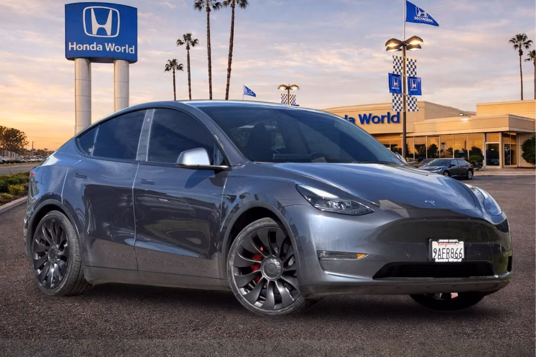 2022 Tesla Model Y Performance - Image 2