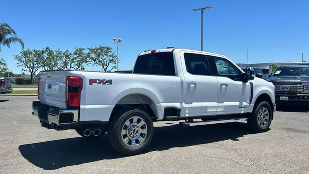 2026 Ford F-250Sd Lariat - Image 3