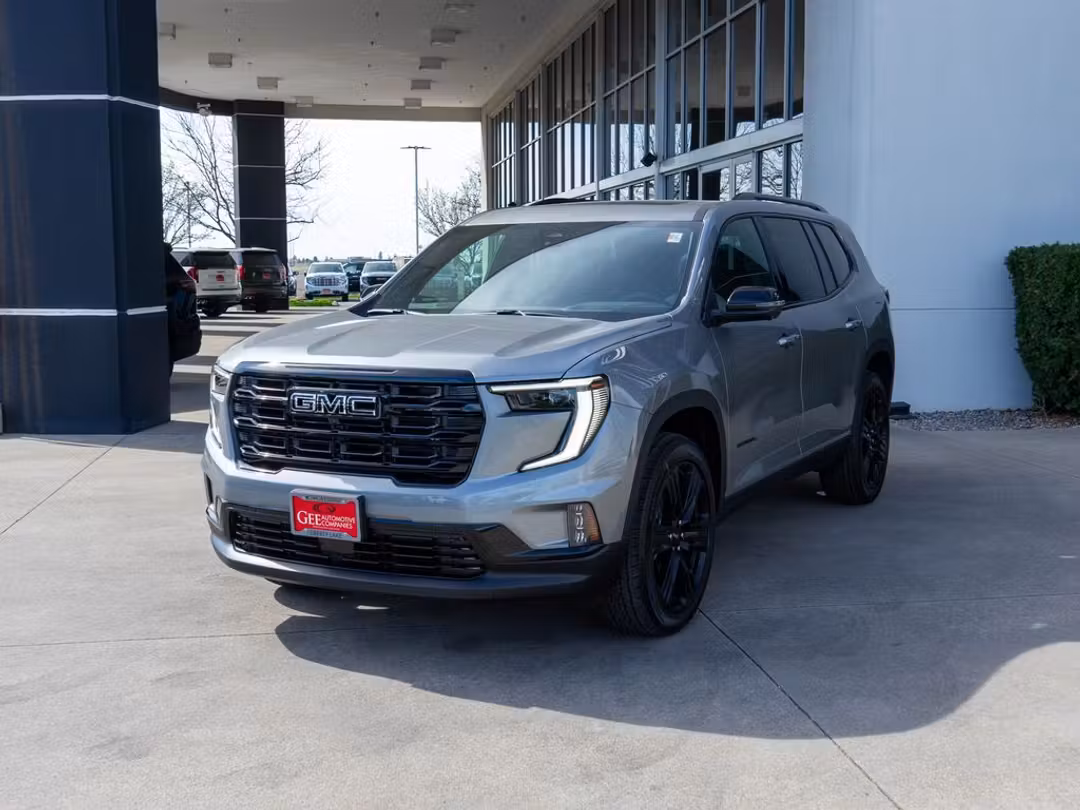 2026 GMC Acadia Elevation - Image 3