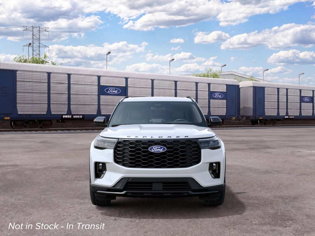2027 Ford Explorer STLine - Image 3